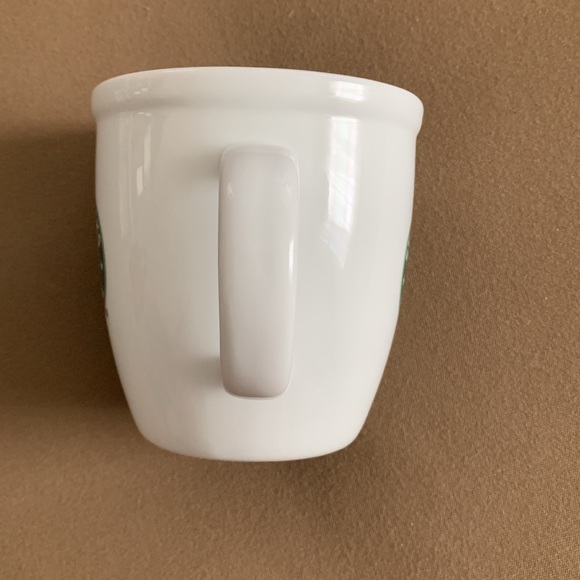 STARBUCKS 16 oz. coffee mug, circa 2007 
Logo on both sides of mug ⭐️
Like new! - Picture 4 of 4